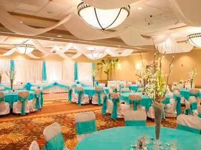 Hotel Hilton Garden Airport/medical Center 3*