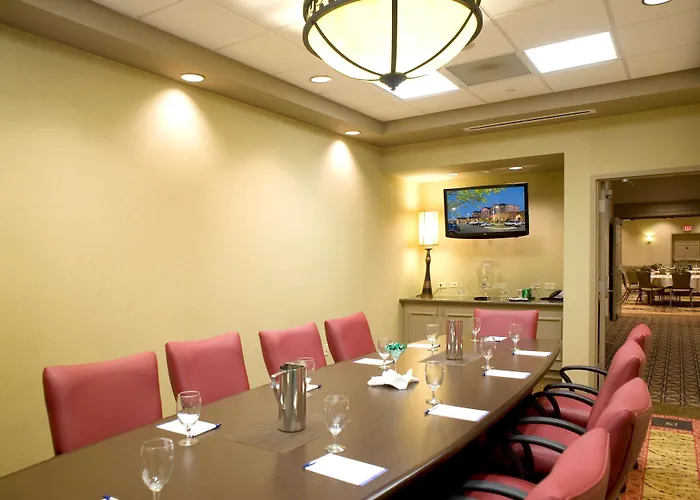 Hilton Garden Airport/medical Center 3*